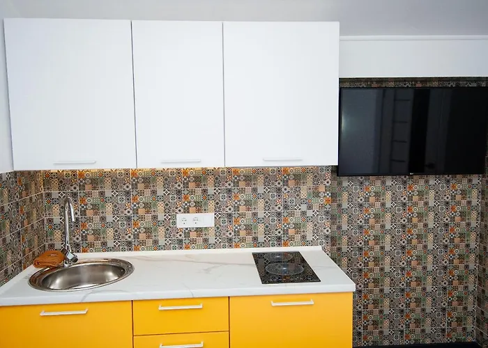 On Chaykovskogo 16 *